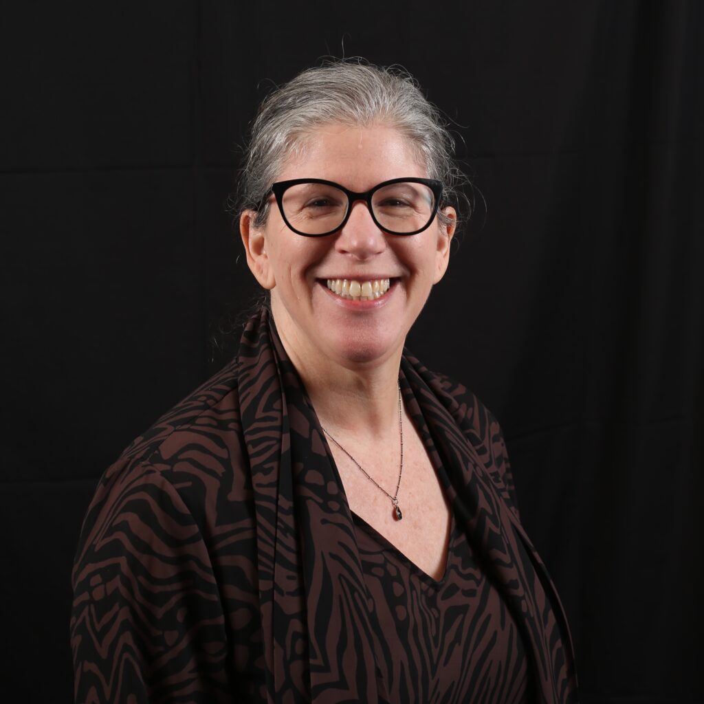 Paru Sherri . headshot. 12.24 updated